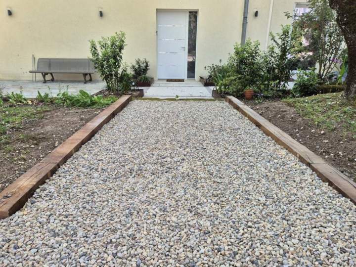 Réalisation allée gravillonnée 33